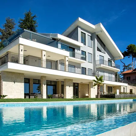 Frühstückspension Rita Pool & *