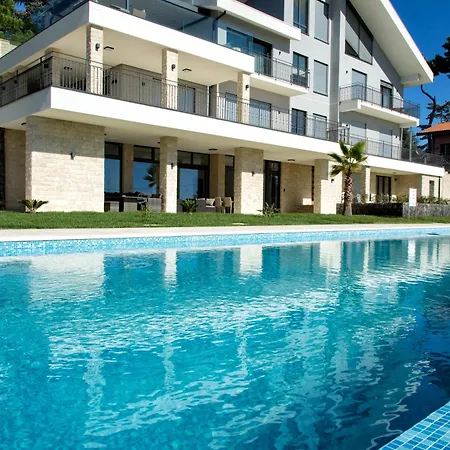 Rita Pool & Frühstückspension *