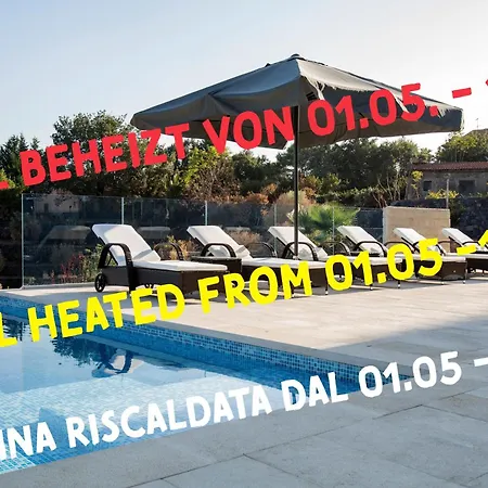 Rita Pool &