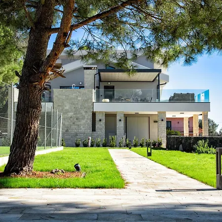 Bed & Breakfast Rita Pool &
